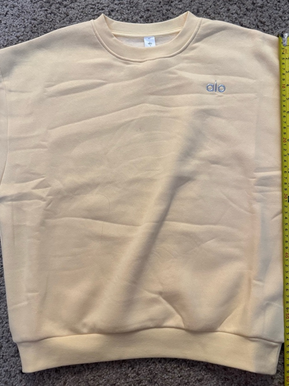 Alo Accolade Crewneck Sweatshirt in Candlelight Yellow Size Medium minor stain - Picture 6 of 6